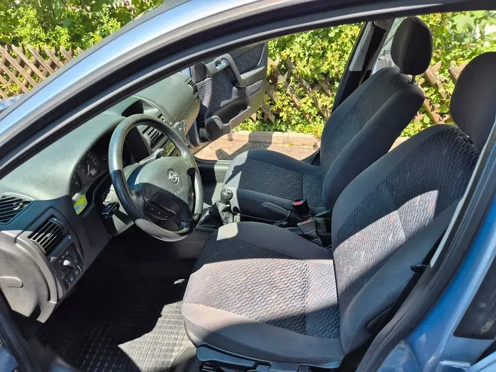 Gebraucht Opel Astra 84 PS (61 kW) 2002 Limousine