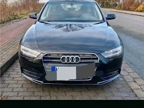 Schwarz Gebraucht 2015 Audi A4 Kombi | 8.000 € - Bild 1/4