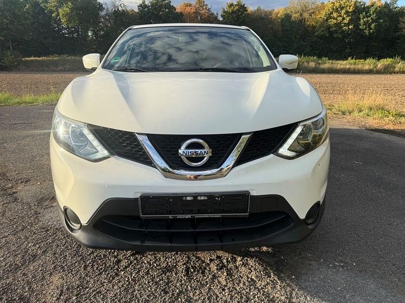 Weiß Gebraucht 2014 Nissan Qashqai Acenta SUV | 5.450 € (Superpreis) - Bild 1/4