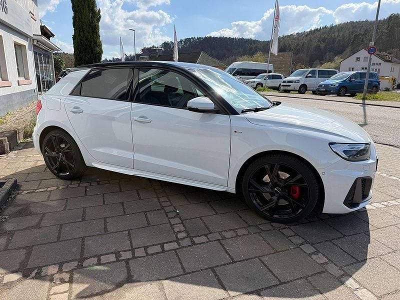 Gebraucht Audi A1 S-Line 200 PS (147 kW) 2019 Gletscherweiß metallic SUV