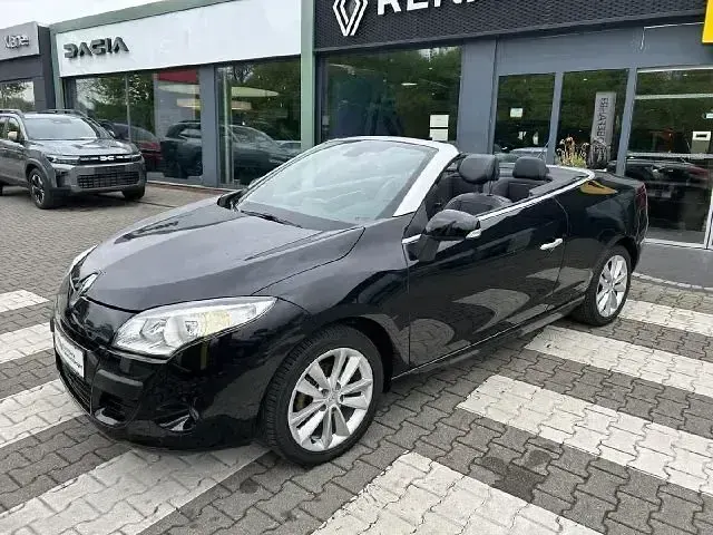 Używany Renault Mégane Luxe 131 KM (96 kW) 2012 Czarny Kabriolet