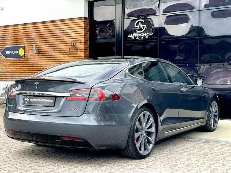Gebraucht Tesla Model S Performance 567 kW (772 PS) 2018 Grau Kleinwagen