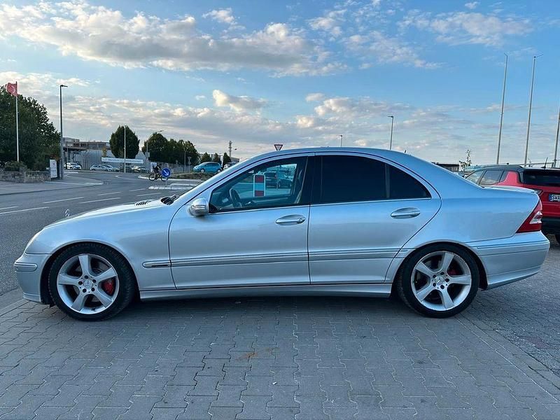 Gebraucht Mercedes C320 224 PS (164 kW) 2006 Silber Limousine