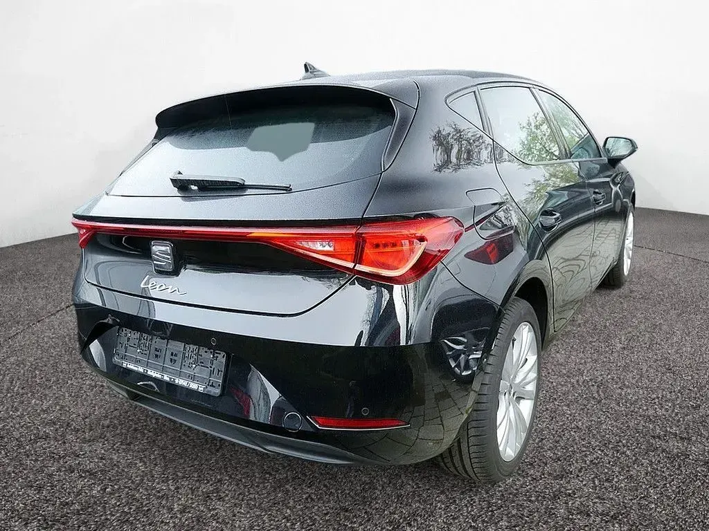 Gebraucht Seat Leon Style 150 PS (110 kW) 2024 Schwarz Limousine