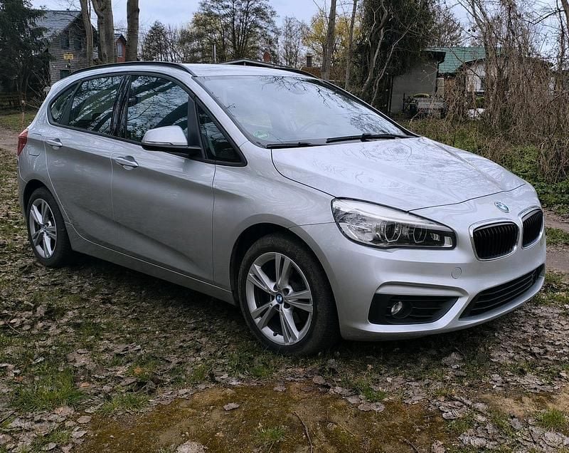 Gebraucht BMW 218 Comfort Edition 150 PS (110 kW) 2016 Grau Kombi
