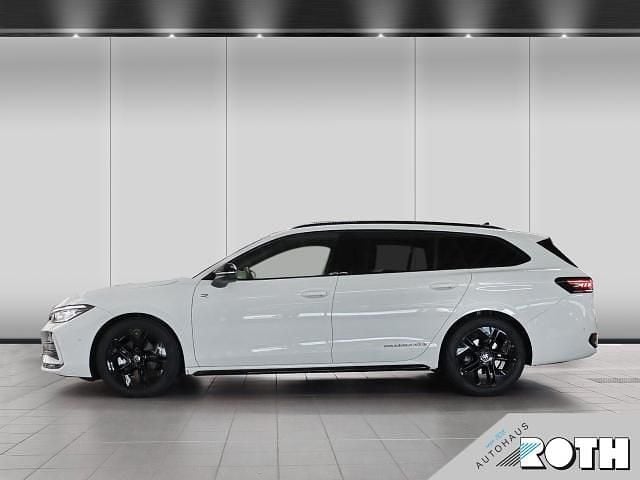 Gebraucht VW Passat R-line 150 PS (110 kW) 2025 Weiss Kombi