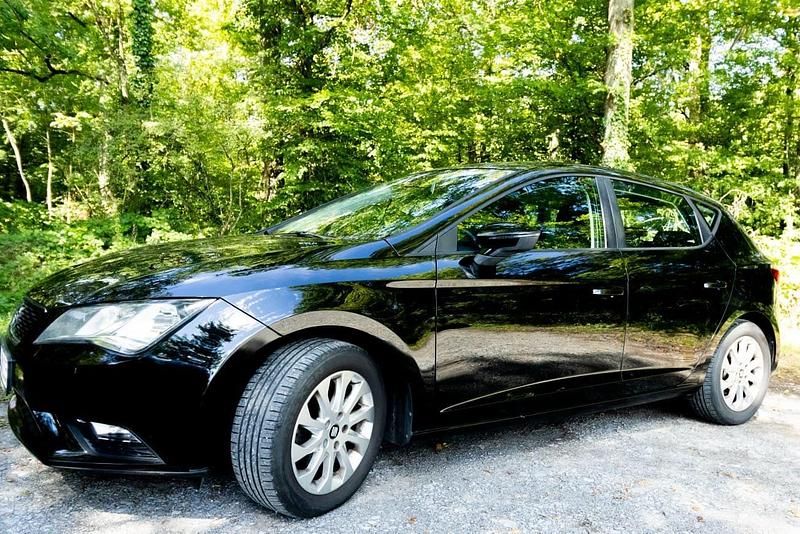 Schwarz Gebraucht 2016 Seat Leon Limousine | 7.500 € (Superpreis) - Bild 1/4