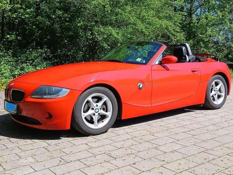Gebraucht BMW Z4 150 PS (110 kW) 2006 Rot Cabrio
