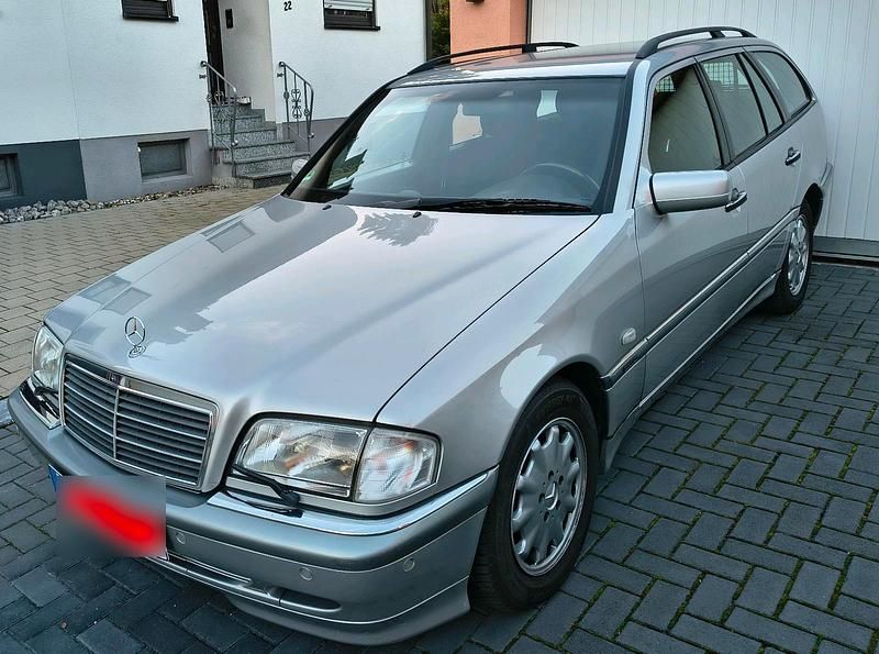 Gebraucht Mercedes C240 170 PS (125 kW) 2000 Silber Kombi