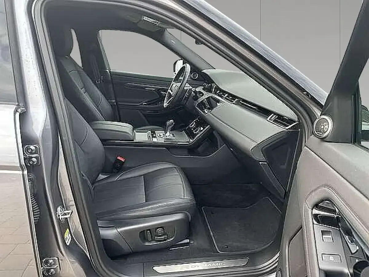 Second-hand Land Rover Range Rover evoque SE Dynamic 165 CP (121 kW) 2023 Gri SUV