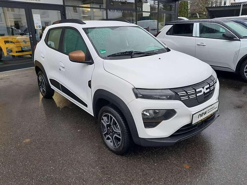 Gebraucht Dacia Spring Extreme 47 kW (65 PS) 2023 Kaolinweiss Kleinwagen