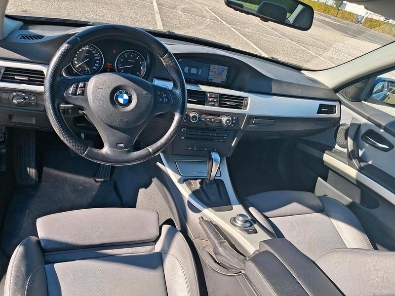 Gebraucht BMW 335 306 PS (225 kW) 2007 Blau Limousine