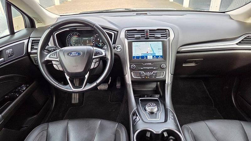 Gebraucht Ford Mondeo Titanium 190 PS (139 kW) 2020 Weiß Limousine