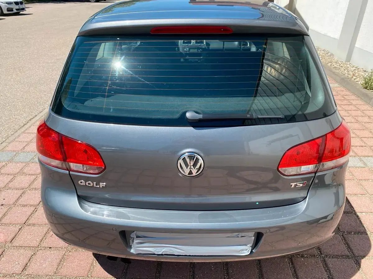 Gebraucht VW Golf VI Comfortline 122 PS (89 kW) 2010 Grau Kleinwagen