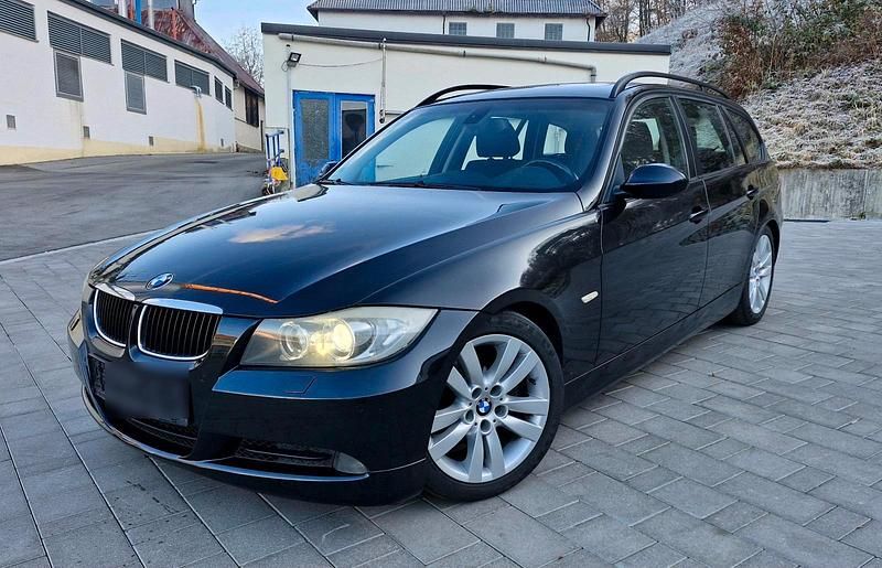 Schwarz Gebraucht 2007 BMW 320 Kombi | 3.200 € (Fairer Preis) - Bild 1/4