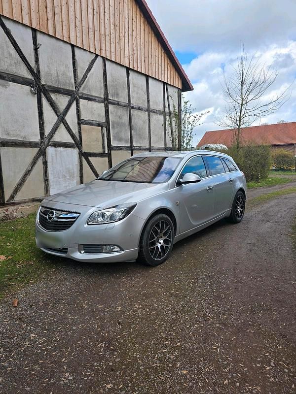 Gebraucht Opel Insignia OPC 194 PS (142 kW) 2013 Silber Kombi