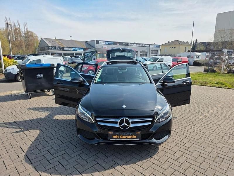 Gebraucht Mercedes C180 156 PS (114 kW) 2016 Schwarz Kombi