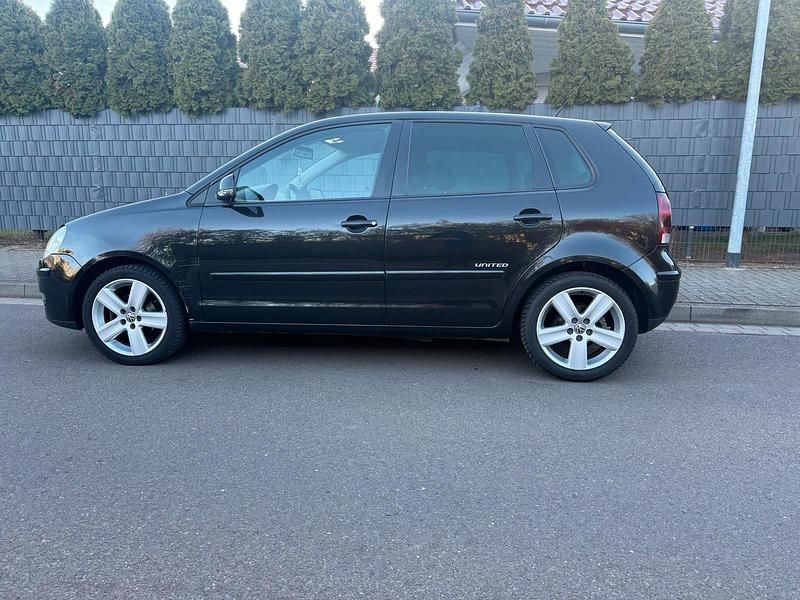 Gebraucht VW Polo 80 PS (58 kW) 2008 Schwarz Kleinwagen