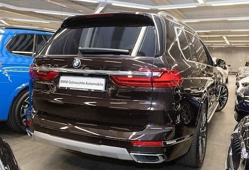 Gebraucht BMW X7 Sport Line 333 PS (244 kW) 2022 Braun SUV