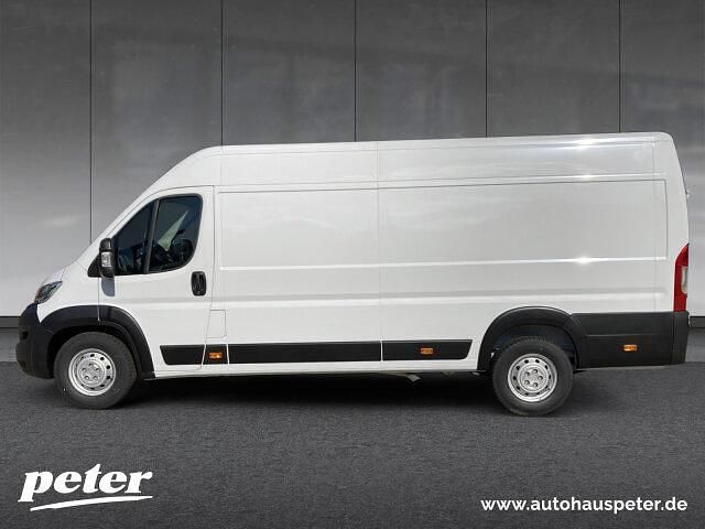 Cassablanca weiß Gebraucht 2023 Opel Movano Selection Van | 26.840 € (Fairer Preis) - Bild 1/4