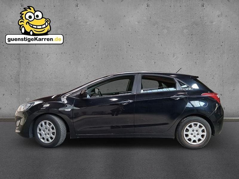 Gebraucht Hyundai i30 Classic 99 PS (72 kW) 2012 Schwarz Limousine