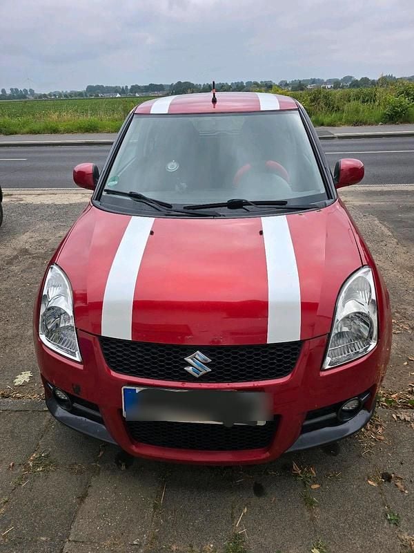 Rot Gebraucht 2007 Suzuki Swift Sport Kleinwagen | 4.000 € (Teuer) - Bild 1/4