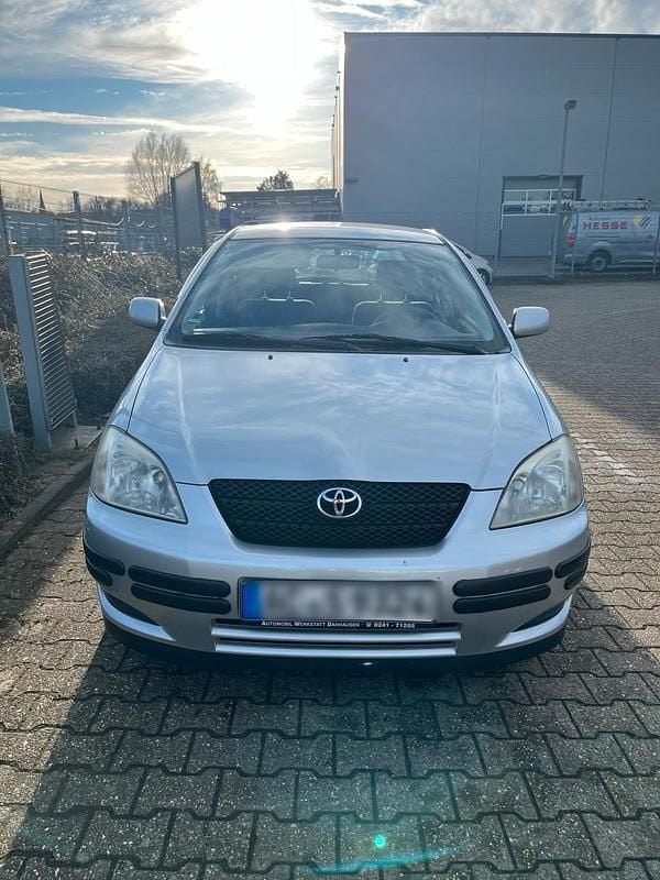 Silber Gebraucht 2002 Toyota Corolla Kleinwagen | 1.999 € (Guter Preis) - Bild 1/4