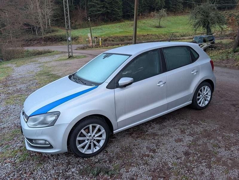 Gebraucht VW Polo Highline 110 PS (80 kW) 2015 Silber Limousine