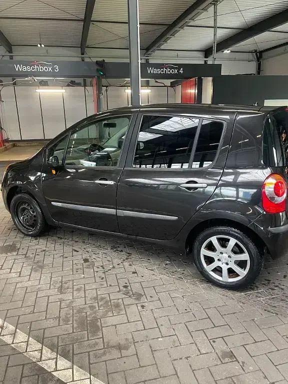Używany Renault Modus Expression 88 KM (64 kW) 2005 Czarny Minivan
