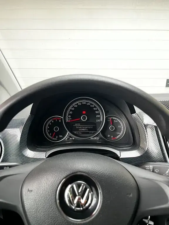 Gebraucht VW up! 60 PS (44 kW) 2017 Weiß Kleinwagen