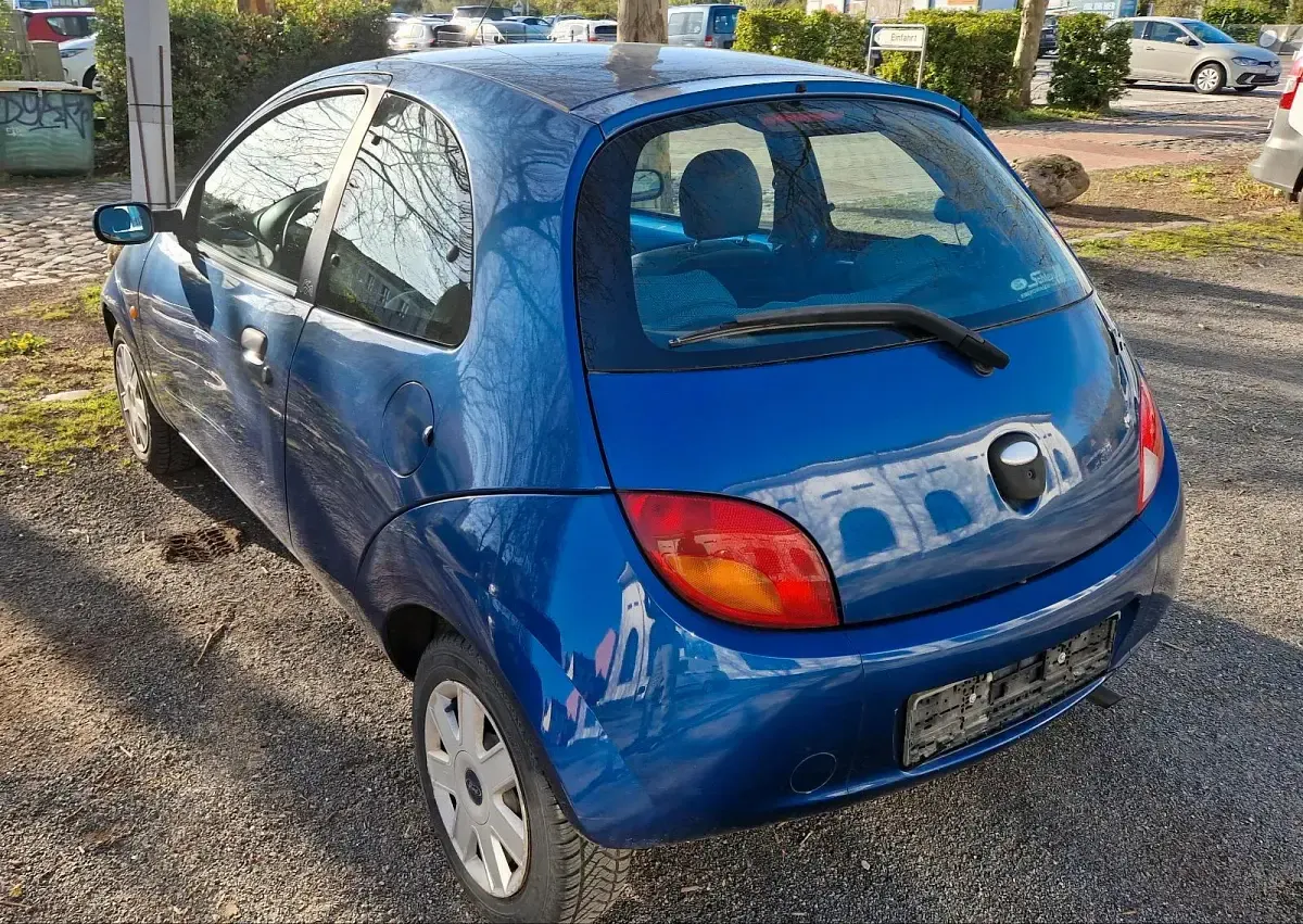 Second-hand Ford Ka 68 CP (50 kW) 2007 Albastru Hatchback