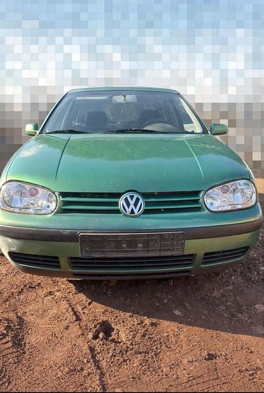 Gebraucht VW Golf IV 75 PS (55 kW) 2002 Grün Kleinwagen