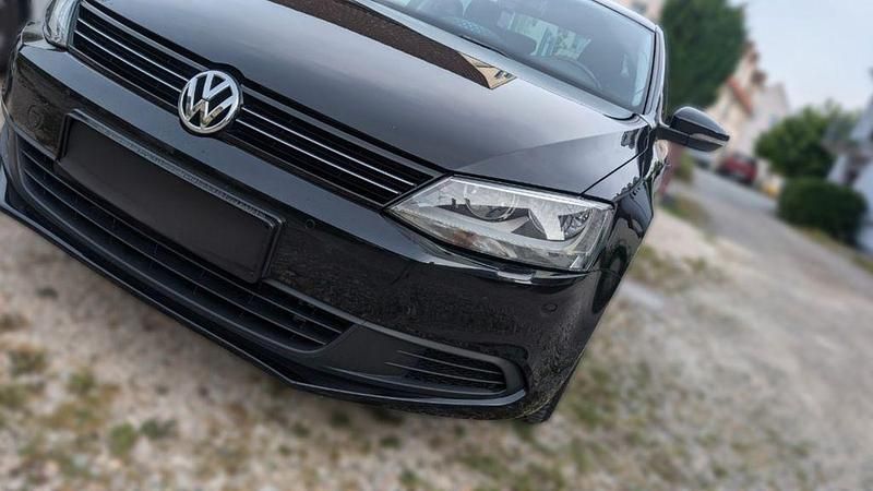 Gebraucht VW Jetta Comfortline 105 PS (77 kW) 2012 Schwarz Limousine