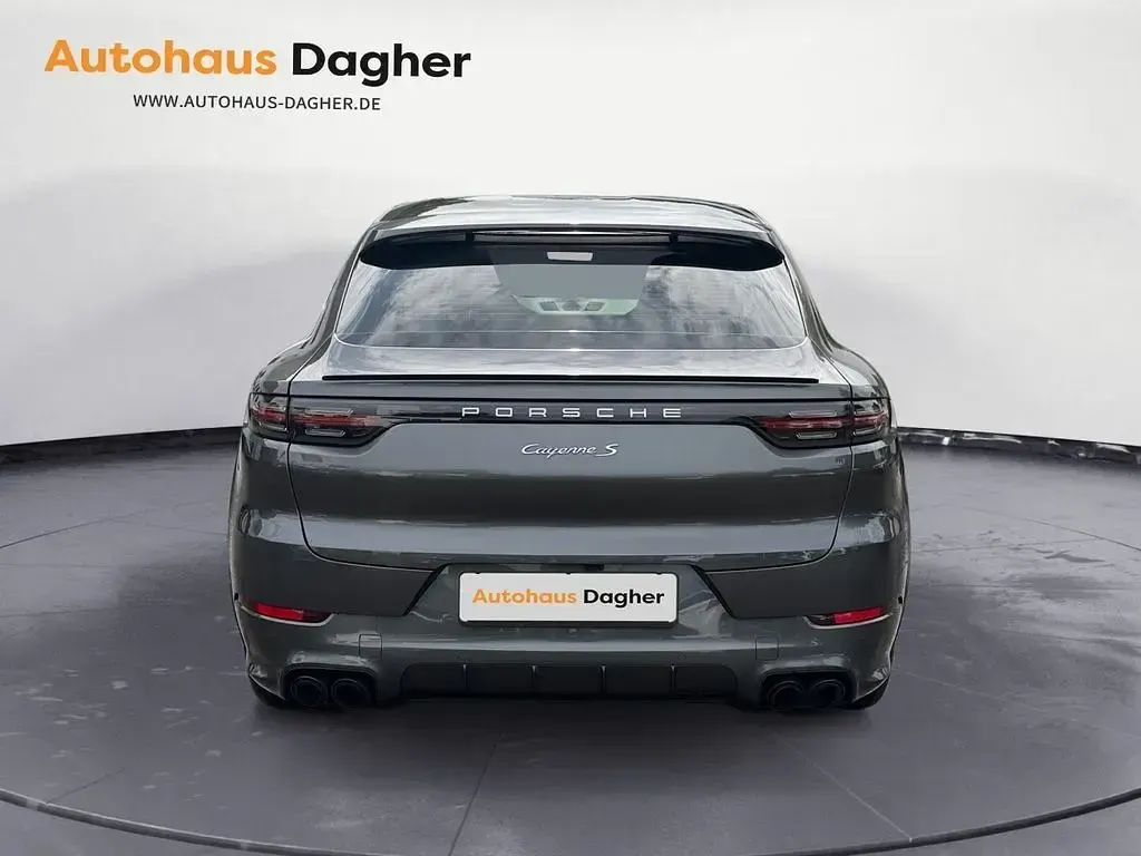 Gebraucht Porsche Cayenne 441 PS (324 kW) 2019 Grau SUV