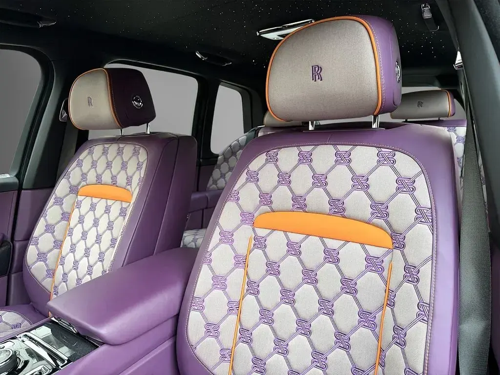 Gebraucht Rolls Royce Cullinan 600 PS (441 kW) 2024 Violett SUV