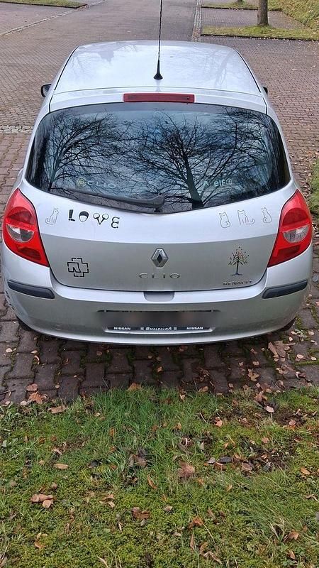 Gebraucht 2006 Renault Clio II Exception Limousine | 2.250 € (Guter Preis) - Bild 1/4