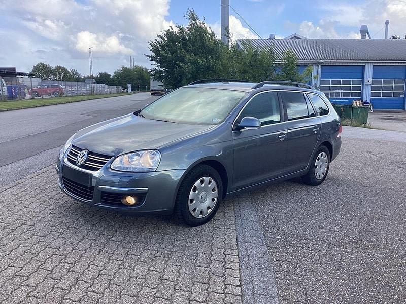 Grau Gebraucht 2010 VW Golf VI Limousine | 1.999 € (Guter Preis) - Bild 1/4