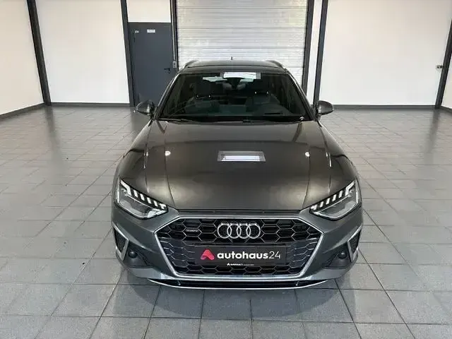 Gebraucht Audi A4 S-Line 204 PS (150 kW) 2023 Grau Kombi