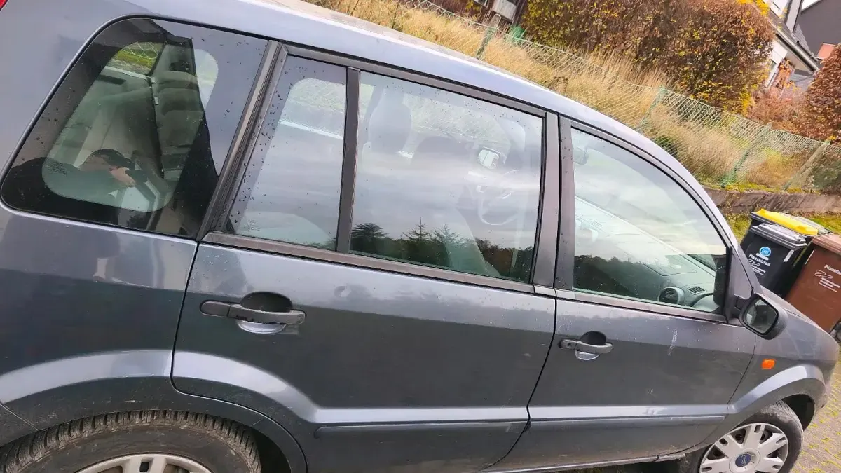 Gebraucht Ford Fusion 75 PS (55 kW) 2003 Grau Kleinwagen