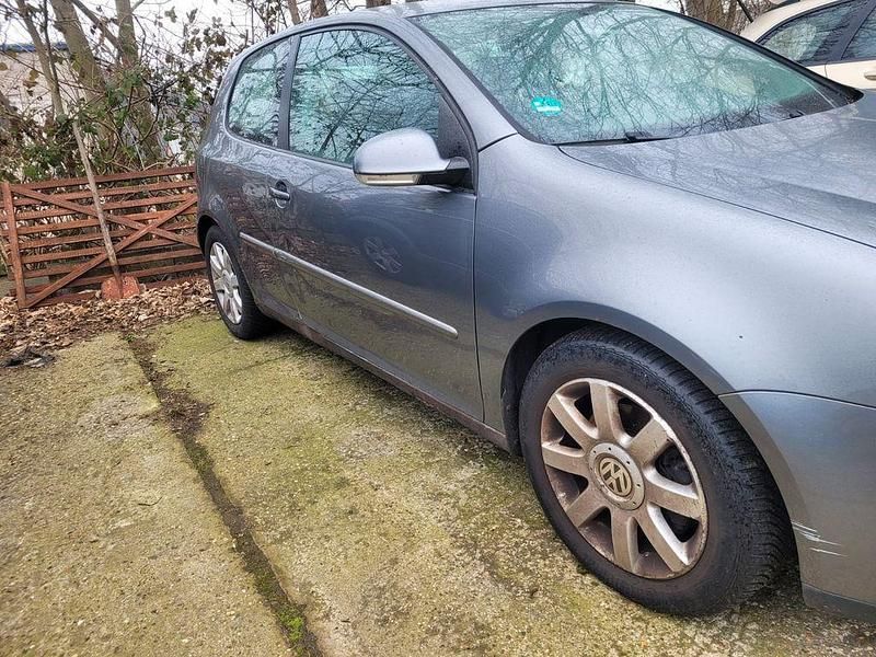 Gebraucht VW Golf IV Comfortline 140 PS (102 kW) 2005 Grau Limousine