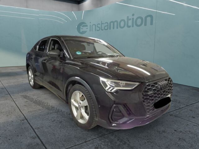 Schwarz Gebraucht 2021 Audi Q3 Sportback Ambiente SUV | 35.534 € (Teuer) - Bild 1/2