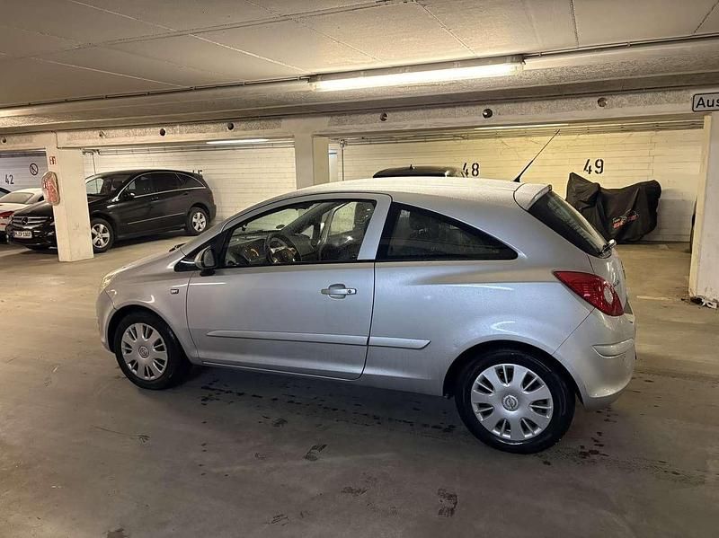 Gebraucht Opel Corsa 60 PS (44 kW) 2006 Silber Kleinwagen