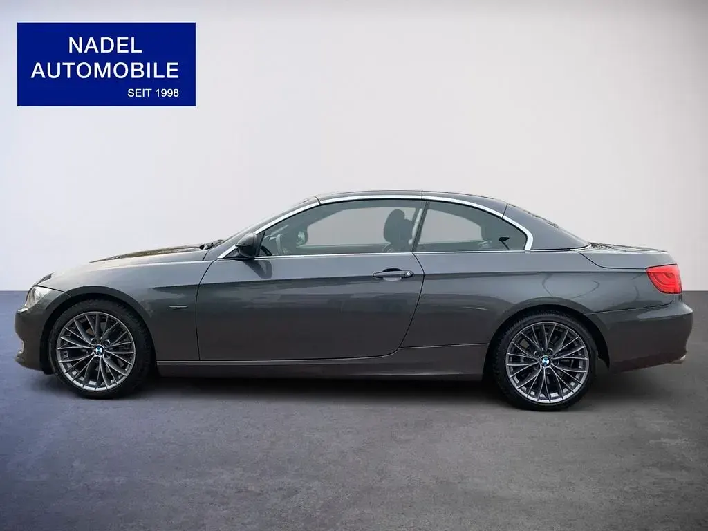 Gebraucht BMW 330 Cabriolet Comfort Edition 245 PS (180 kW) 2012 Grau Cabrio