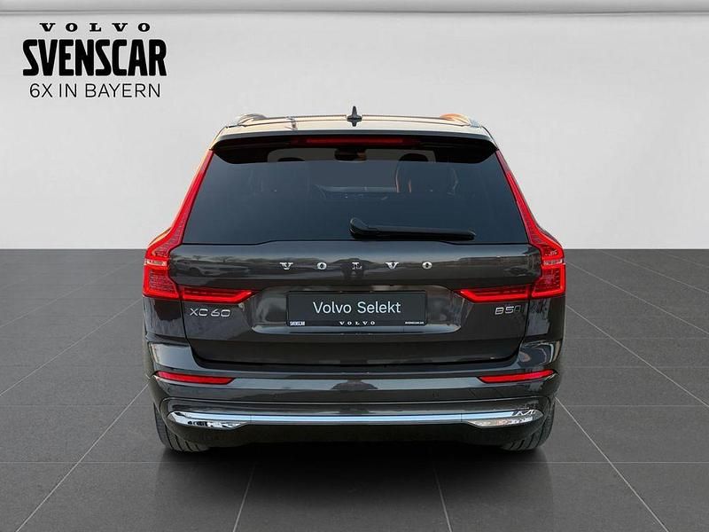 Gebraucht Volvo XC60 Ultimate 235 PS (172 kW) 2022 Grau SUV
