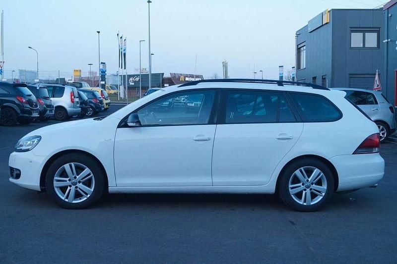 Gebraucht VW Golf VII Match 130 PS (95 kW) 2013 Weiß Kombi
