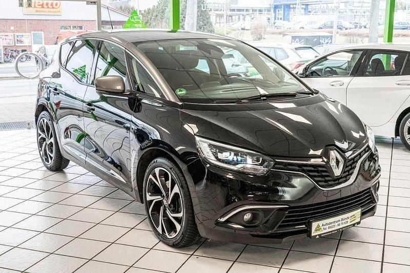 Schwarz Gebraucht 2017 Renault Scénic IV Bose Edition Van / Kleinbus | 15.450 € (Etwas zu teuer) - Bild 1/4