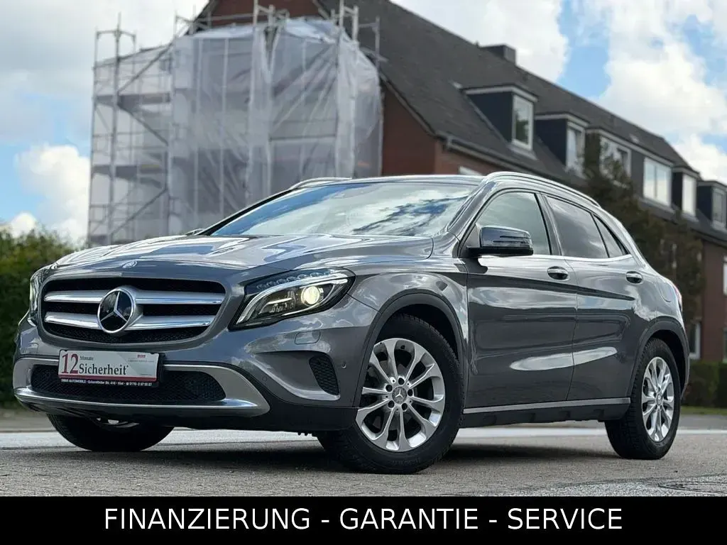 Gebraucht Mercedes GLA220 170 PS (125 kW) 2015 Grau SUV