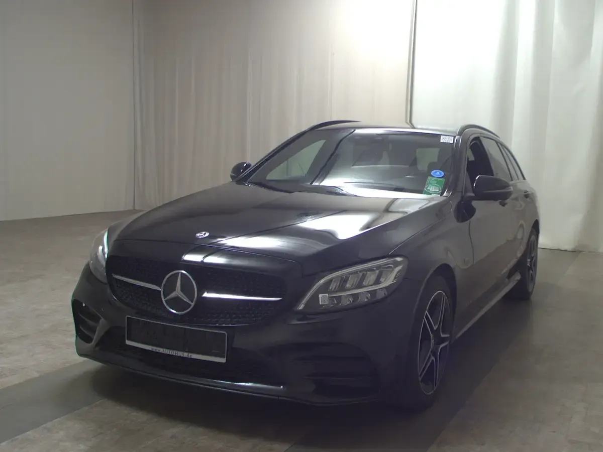 Gebraucht Mercedes C300 AMG line 194 PS (142 kW) 2021 Schwarz