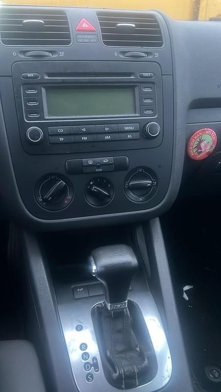 Gebraucht VW Golf IV 105 PS (77 kW) 2005 Silber Kleinwagen