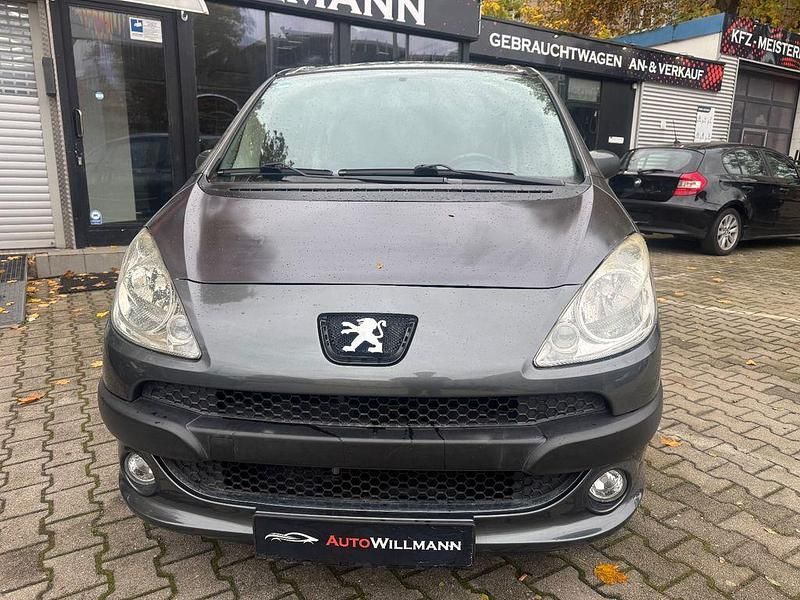 Gebraucht Peugeot 1007 Premium 109 PS (80 kW) 2008 Grau Van / Kleinbus